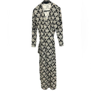 Shabby Apple size 8  NWOT long wrap dress thicker material